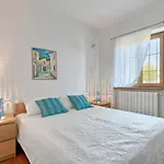 בית נופש Zollia By Interhome ורסאר